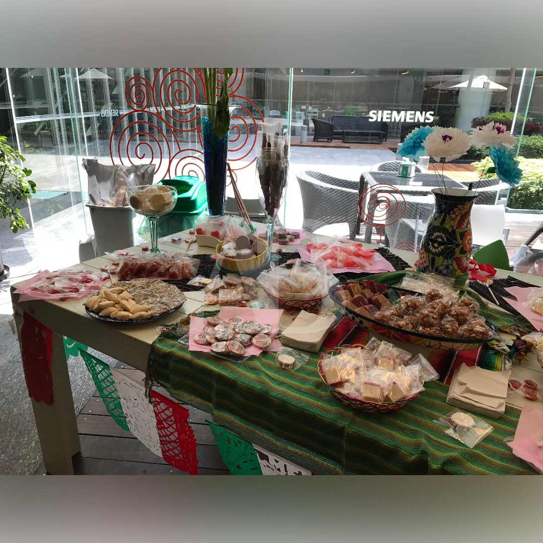 Mesa de dulces Paquete personalizado dulce comercial - Empresas